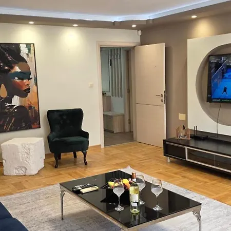 Lejlighed 2 Bedroom Luxury In The Supercenter Burgas City